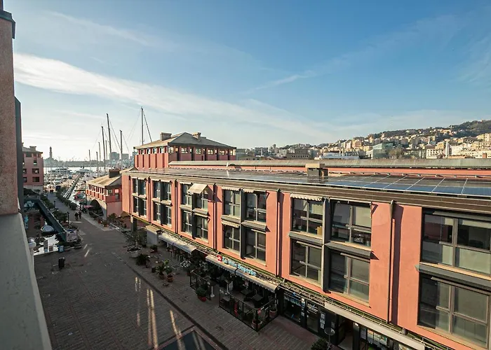 Real Italian Estate - Red Coral Lejlighed Genova