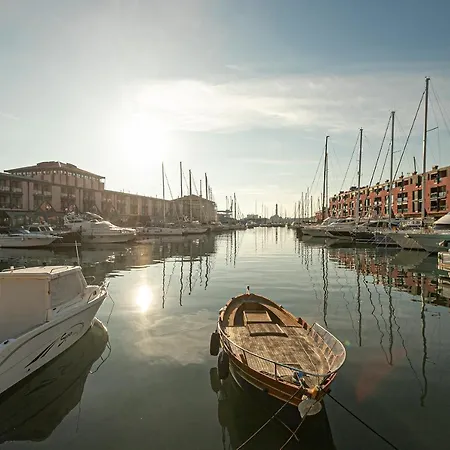 Real Italian Estate - Red Coral * Genoa