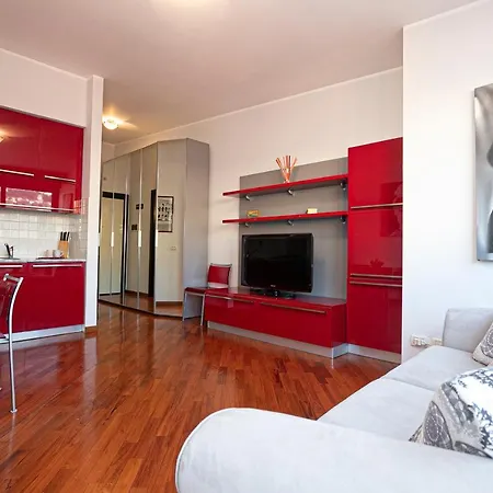 Real Italian Estate - Red Coral