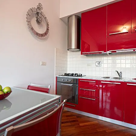 Real Italian Estate - Red Coral Apartment *