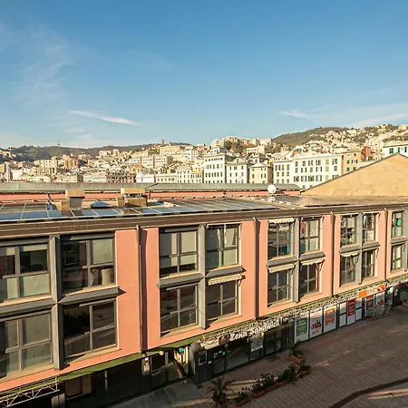Real Italian Estate - Red Coral Apartment Genoa