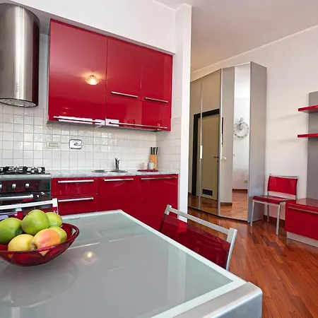 Real Italian Estate - Red Coral Apartment