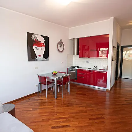Real Italian Estate - Red Coral Apartment *