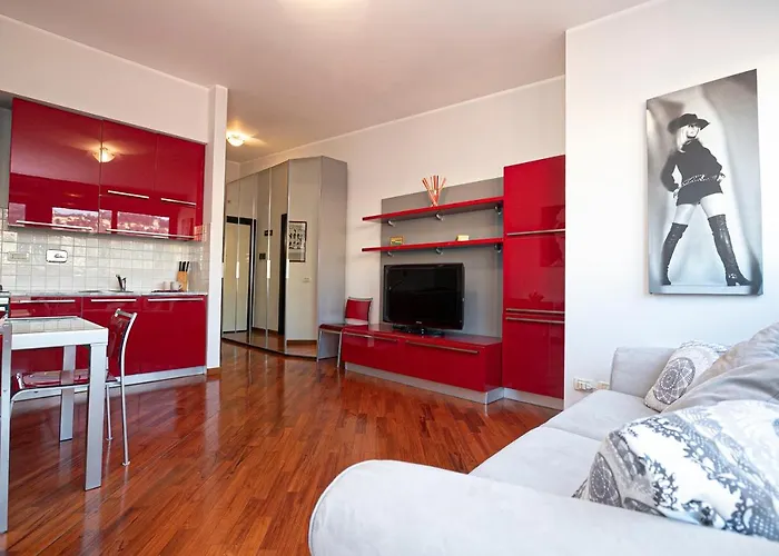 Real Italian Estate - Red Coral